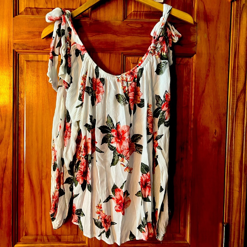 Gypsies and moon dust women’s medium off the shoulder floral top